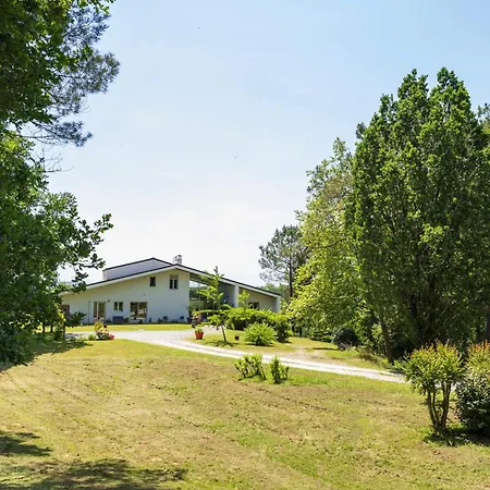 Espace, Luxe, Calme Et Nature Holiday home *